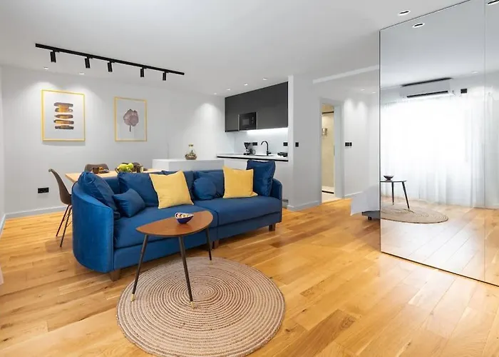 Apartment Old Town Finesse